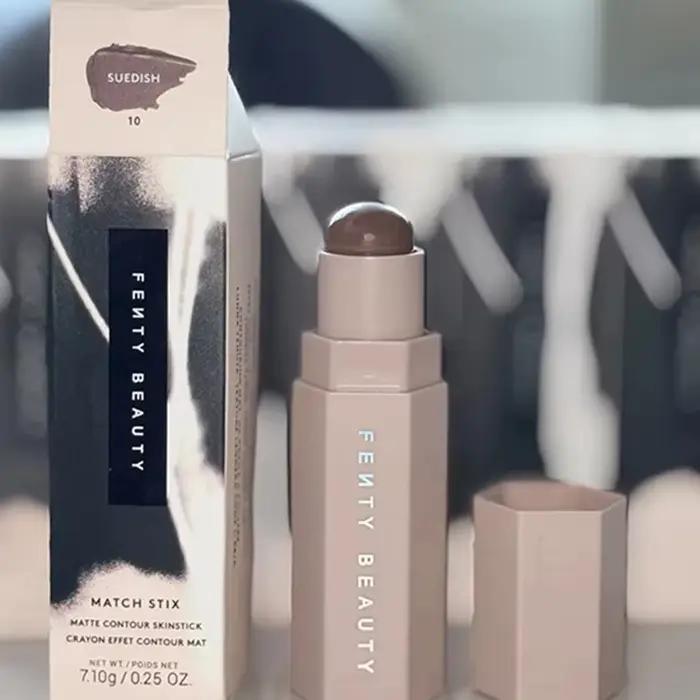 Fenty Beauty Stick de contour multi-effets, correcteur, illuminateur et ombreur naturel pour le visa