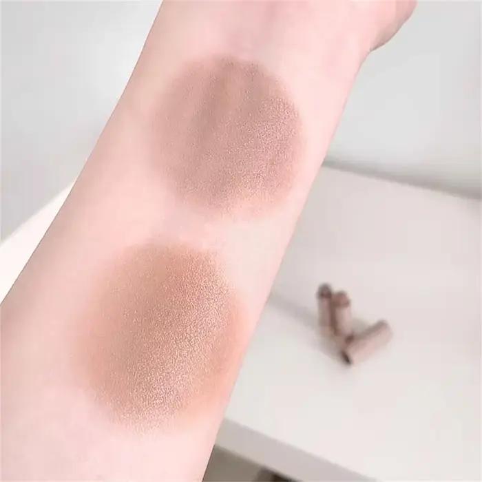 Bâton correcteur mat hydratant