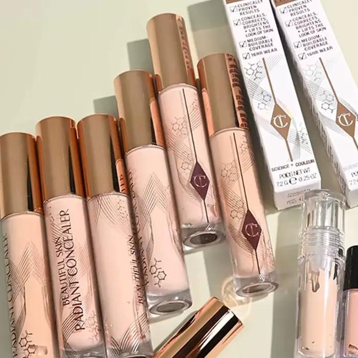 Correcteur de teint éclaircissant Honey de la marque Charlotte Tilbury