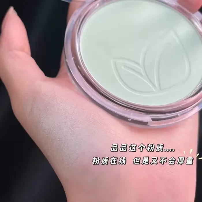 Poudre compacte matifiante au thé vert : Fixateur de maquillage longue tenue 24h - Couvrance totale et résistant à l'eau