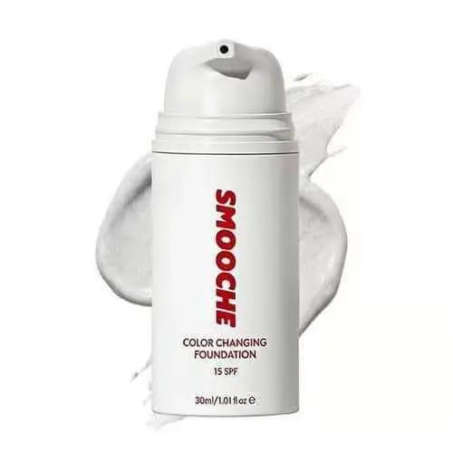Fond de teint liquide auto-ajustable Smooche