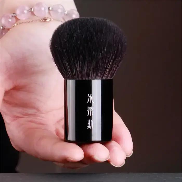 Buff Bronzer poudre Kabuki brosse poils naturels en déplacement