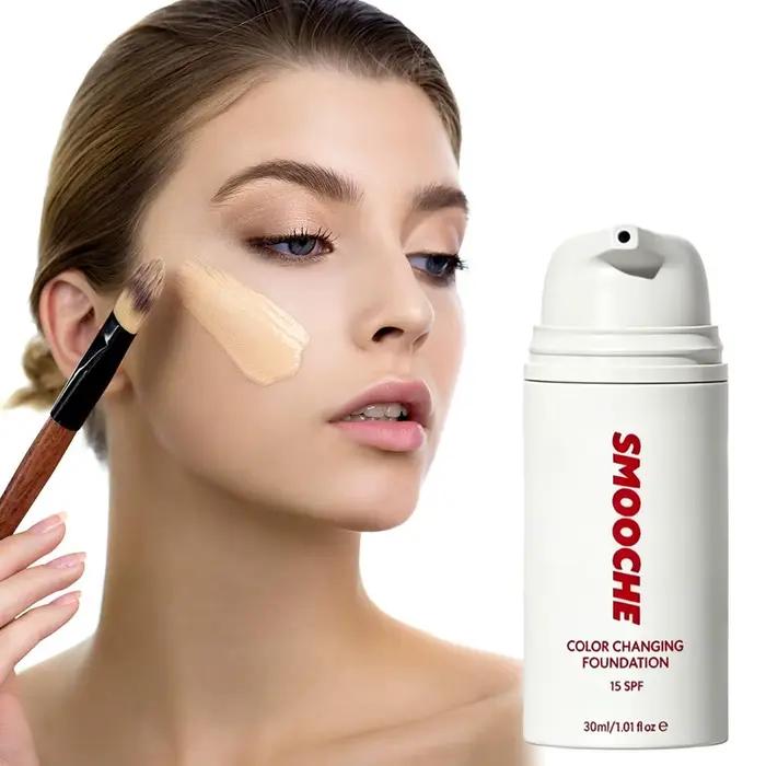 Fond de teint liquide auto-ajustable Smooche