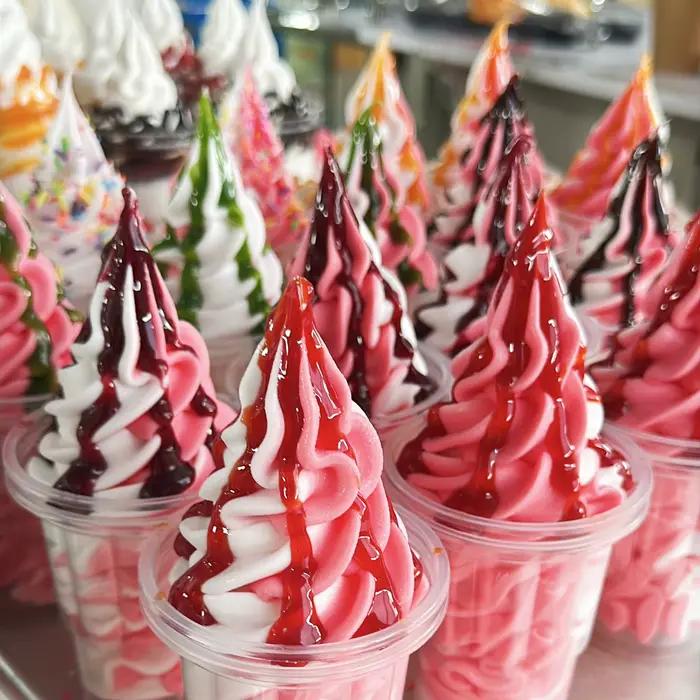 Sundae White Vanilla Cream Milk, Mixed with Harvey Sweet Sour, Flowing Mouthfeel, Stall Cart, Display Props, 250ml, 9OZ