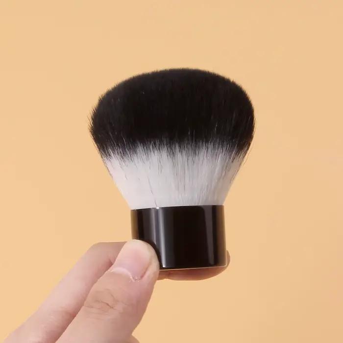 1 pinceau à blush en forme de champignon