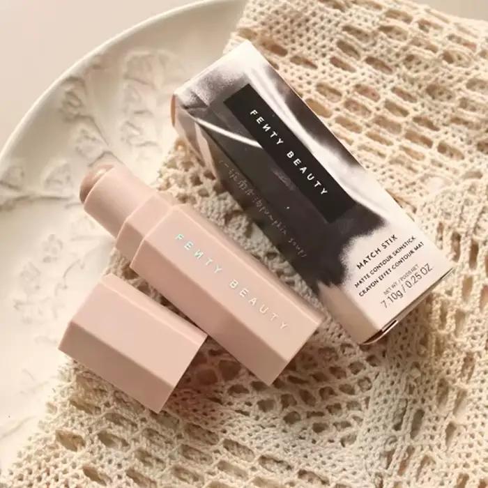 Stick de contour multi-couleurs Fashion Fenty Beauty