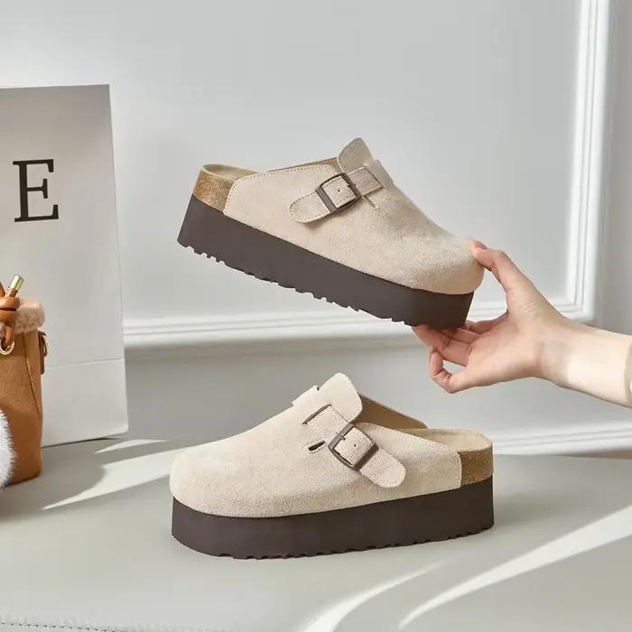 Sandales d'été tendance pour femmes à semelle épaisse, style mule, avec boucle, bout couvert, semelle rétro, en EVA souple