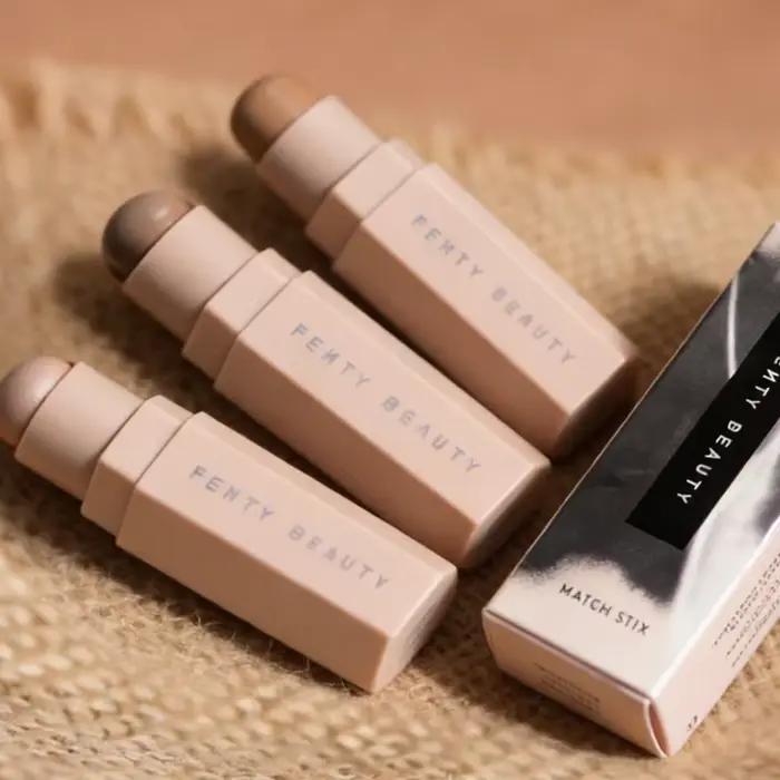 Stick de contour multi-couleurs Fashion Fenty Beauty