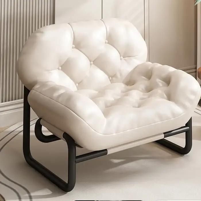 Bras en cuir chaises modernes repose-pieds Balcon Kawaii chambre blanche canapé simple chaises Relax minimaliste méditation Sedia meubles