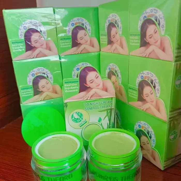 Crème hydratante éclaircissante et anti-acné Thailand Bright White 1 flacon – Unifie le teint