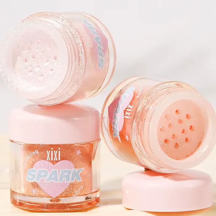 Poudre de surligneur perle rose doré