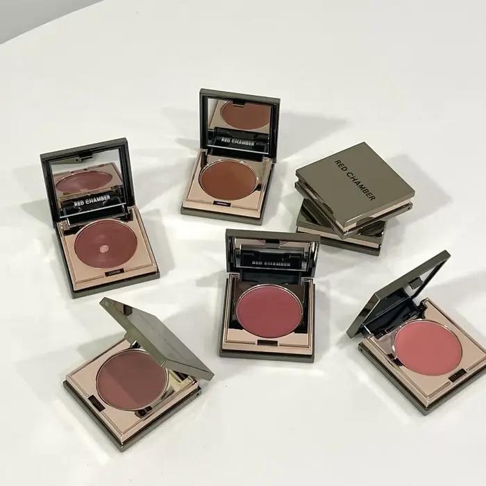 Crème poudre multi-usages pour le maquillage