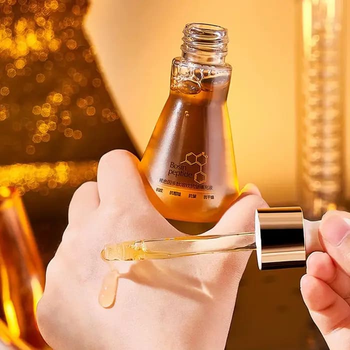 Essence de peptides pour le visage
