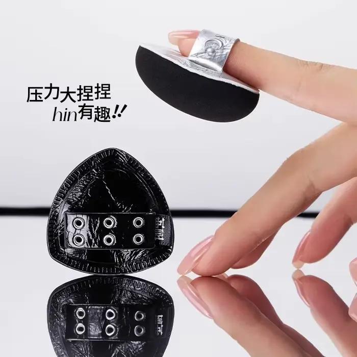 Lishu 2 pièces Punk noir argent maquillage poudre bouffée Kit pouce Mini doux sec et humide