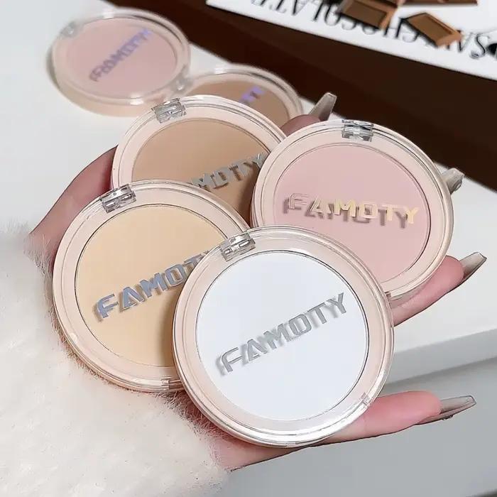 Poudre compacte tout-en-un