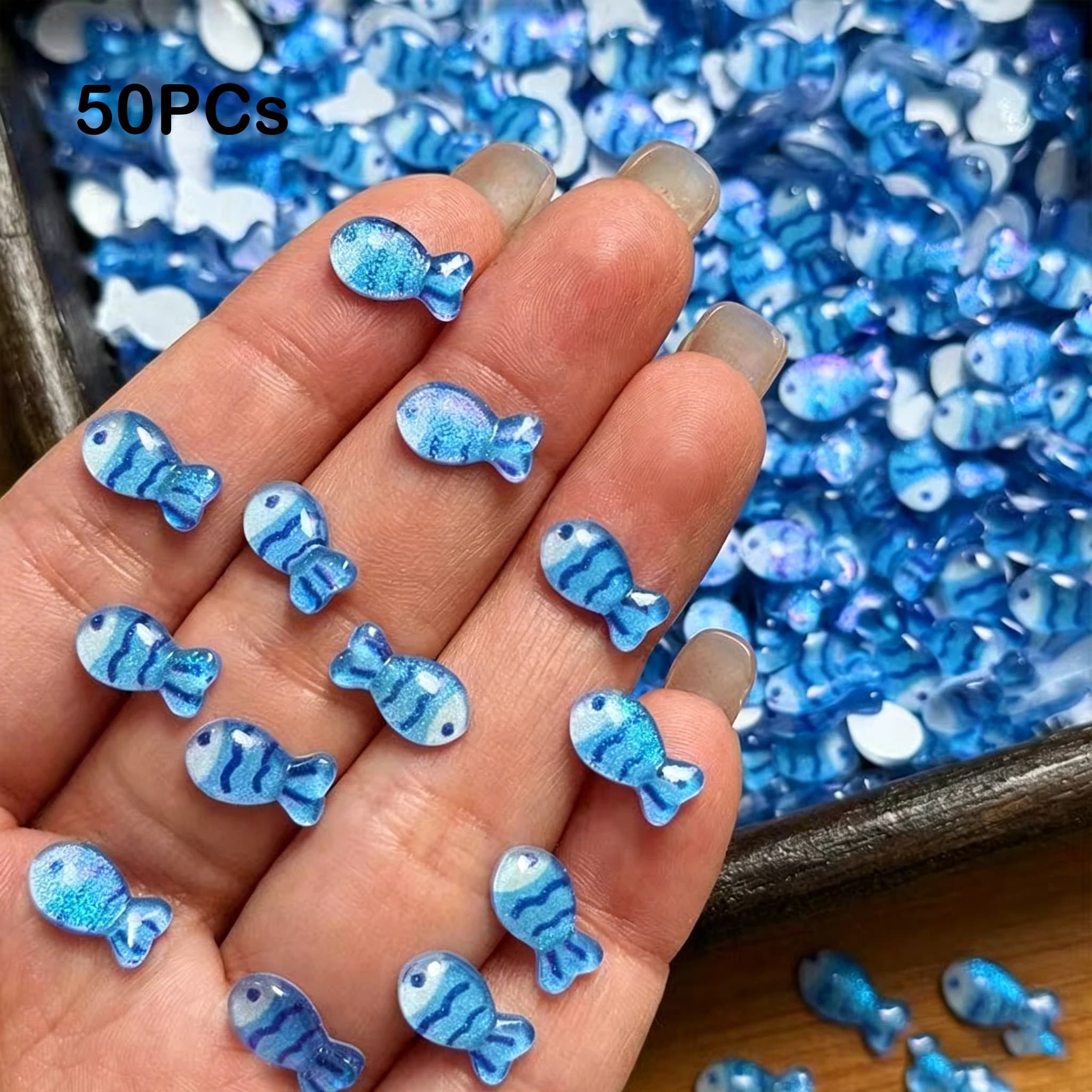 50 pièces d'accessoires mignons en forme de petits poissons, mini poissons bleus translucides scinti