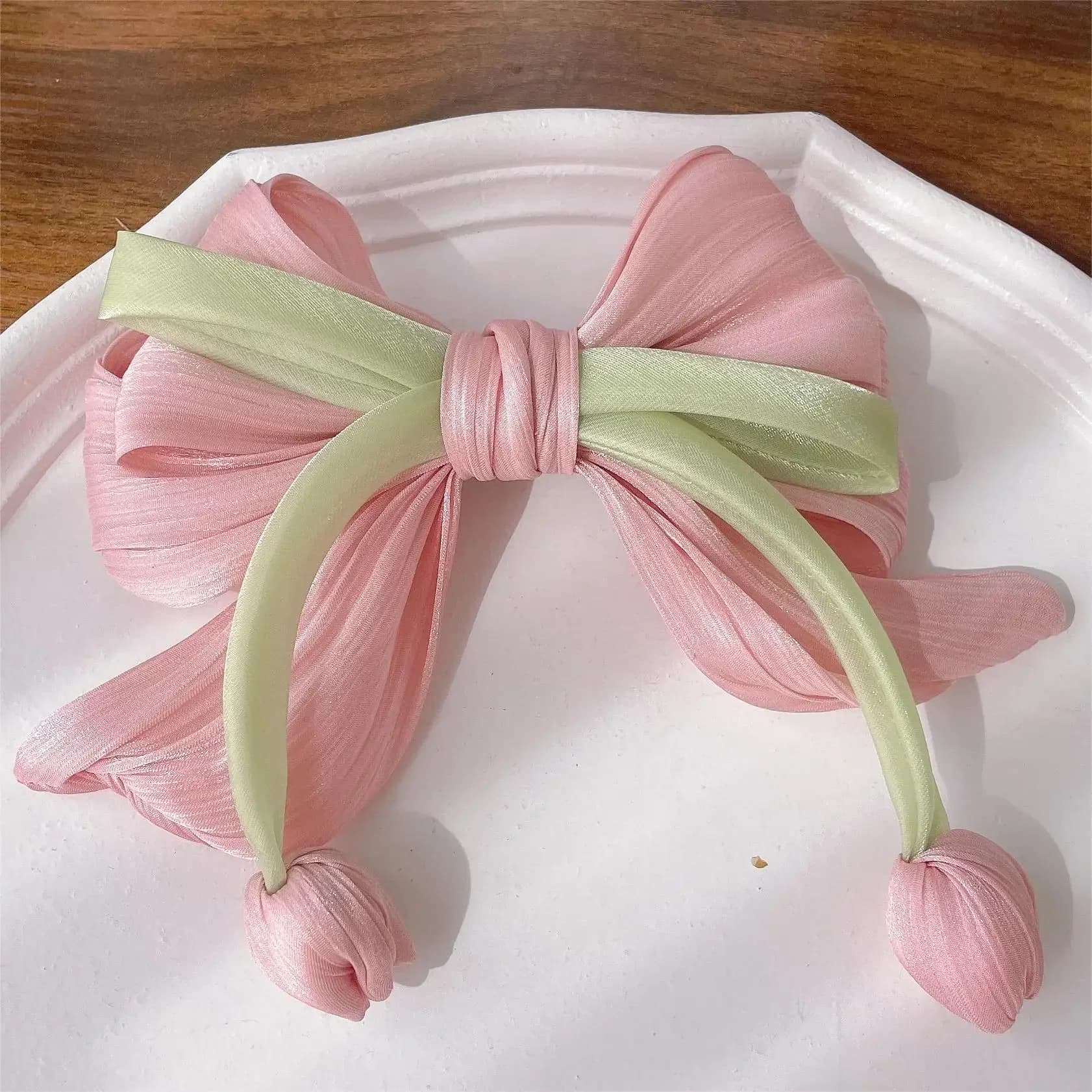 Pinces à cheveux élégantes en forme de tulipe pour femmes et filles, Barrettes en tissu fait à la ma