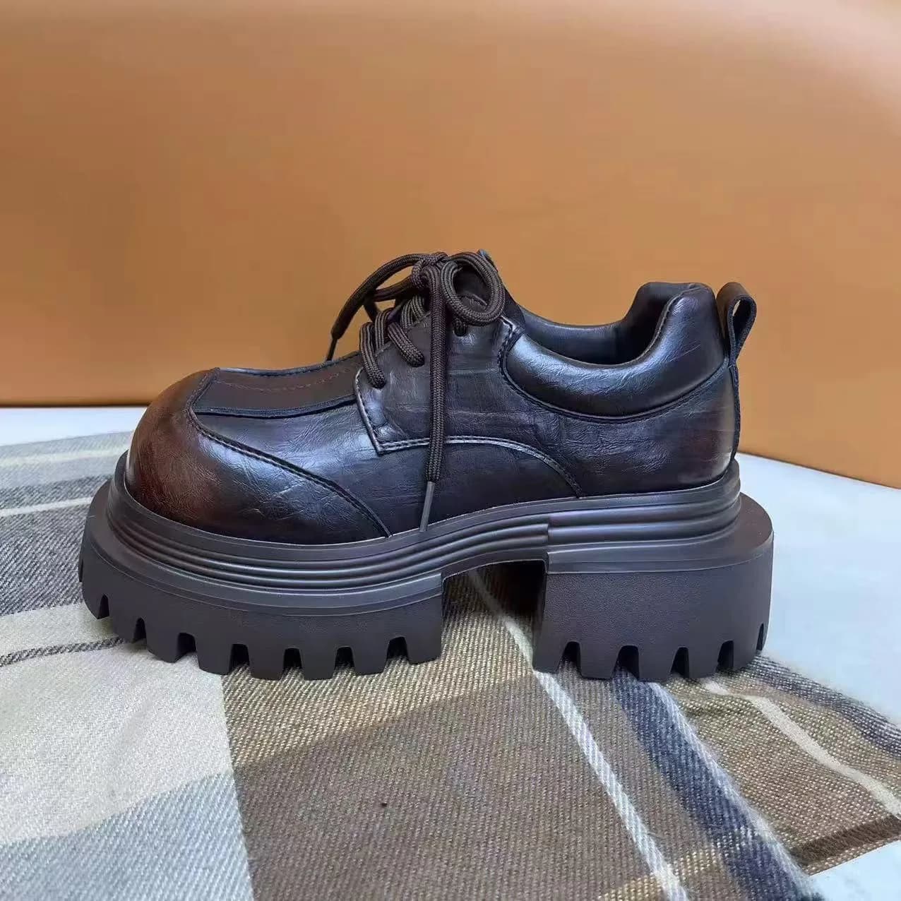 Nouveaux Mocassins Plateformes Automne 2025 Style Britannique Décontracté Rétro à Bout Rond Chaussur
