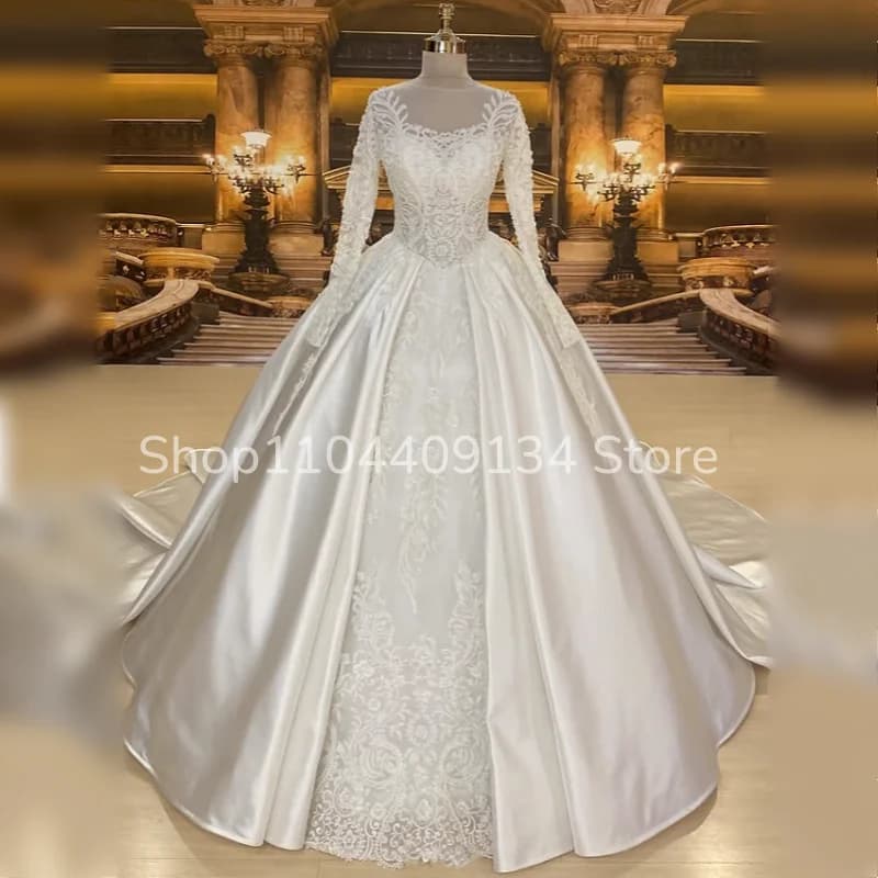 Robe de mariée blanche de luxe personnalisée, col rond, manches longues, brodée de perles, coupe tra