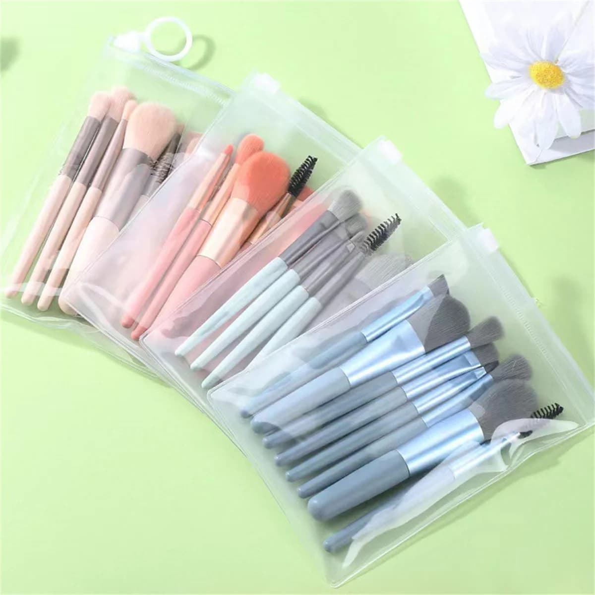 Ensemble de 8 pinceaux de maquillage doux et moelleux pour cosmétiques, fond de teint, blush, poudre, fard à paupières, pinceau kabuki, pinceau de mélange, outil de beauté