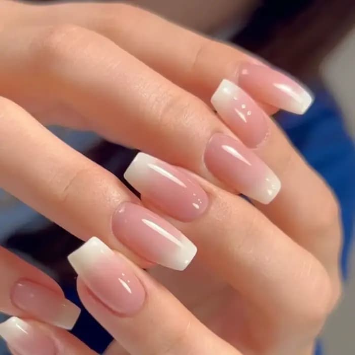 Faux ongles de ballerine française dégradés, ongles de cercueil moyens imperméables, presse sur N64.