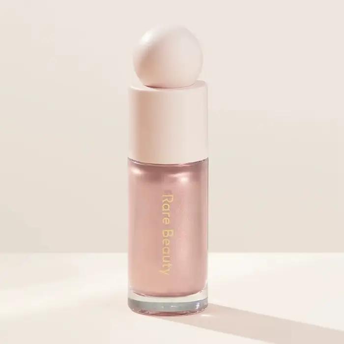 Rare Beauty Poudre de finition pressée, Lotion de soin pour la peau, Base de maquillage éclatante po