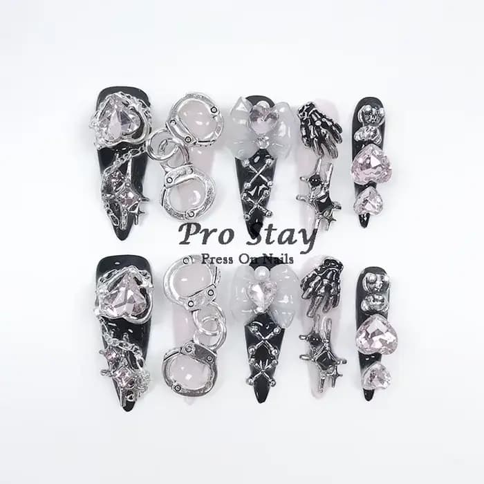 Faux ongles artificiels noirs foncés Y2k, faits à la main, à pression, doux et frais, avec diamant,