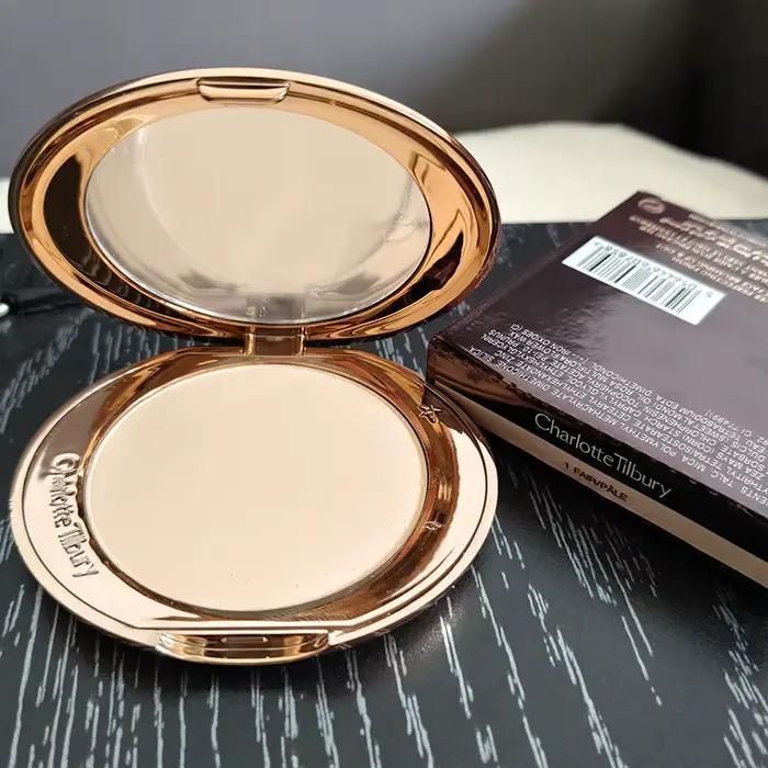 Poudre de maquillage en spray haute brillance pour un teint lumineux et une peau douce, adaptée à to