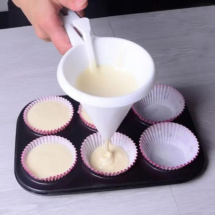 1 pièces cuisine bricolage pratique chocolat bonbons glaçage entonnoir moule blanc de qualité alimentaire en plastique crêpe crème pâte distributeur moules