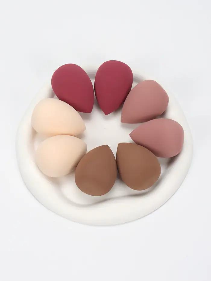 Mélangeur de fond de teint 4/8 ; Éponge cosmétique