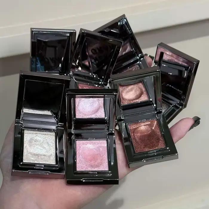 Palette de fards à paupières caméléon vert foncé, nacrée et scintillante pour maquillage durable et facile à appliquer, résistant à l'eau, pour femmes et occasions spéciales
