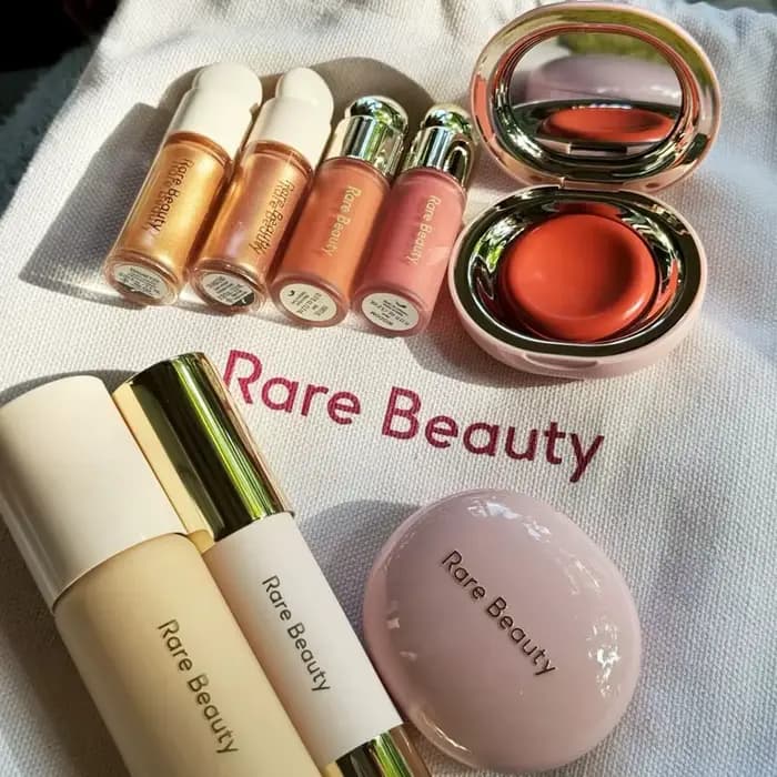 Rare Beauty Blush liquide en poudre