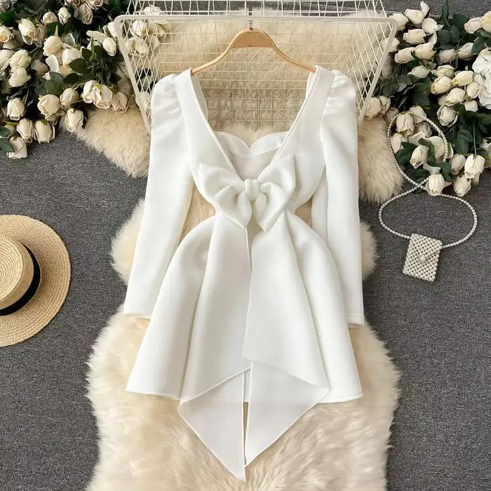 Robe de mariée blanche évidée pour femme, dos nu, décoration de nœud, robes courtes, taille cintrée, bulle, manches longues, automne