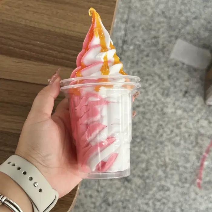 Sundae White Vanilla Cream Milk, Mixed with Harvey Sweet Sour, Flowing Mouthfeel, Stall Cart, Display Props, 250ml, 9OZ
