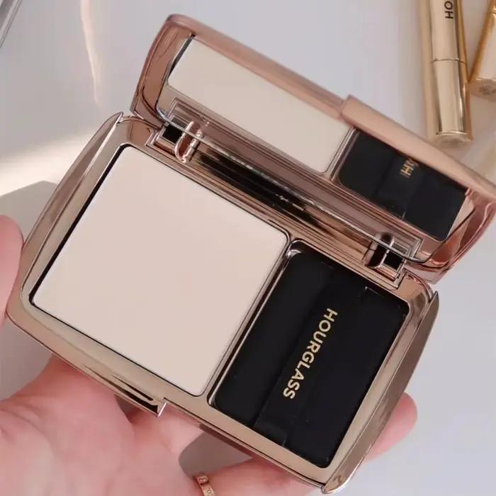 HOURGLASS – poudre compacte de maquillage
