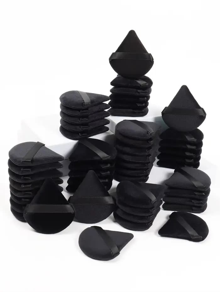 Triangle noir bouffée de poudre éponge de maquillage pour le visage doux velours cosmétiques