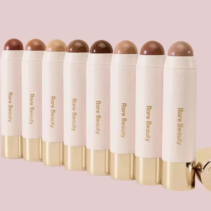 RARE BEAUTY – bâton bronzant pour Contour du visage