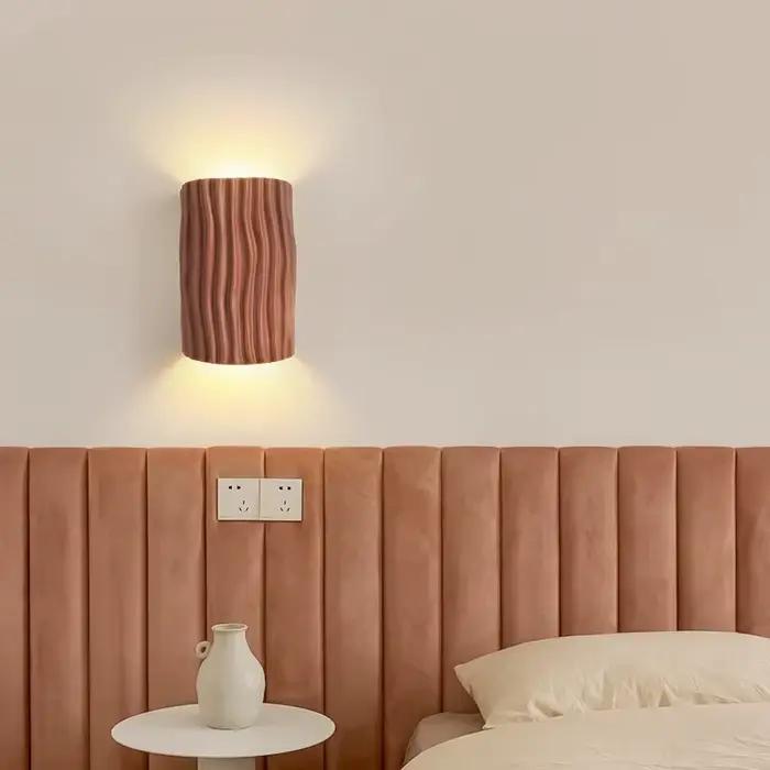Lampe murale de chevet pour chambre à coucher, lumière décorative de fond de mur de salon style crème, lumière LED d'ambiance pour couloir