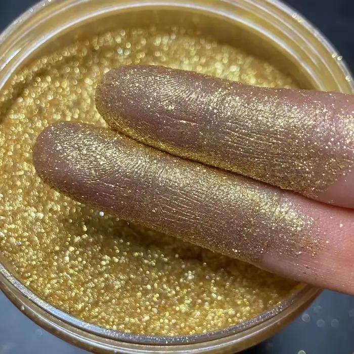Rouge à lèvres en poudre d'or sûr et fiable