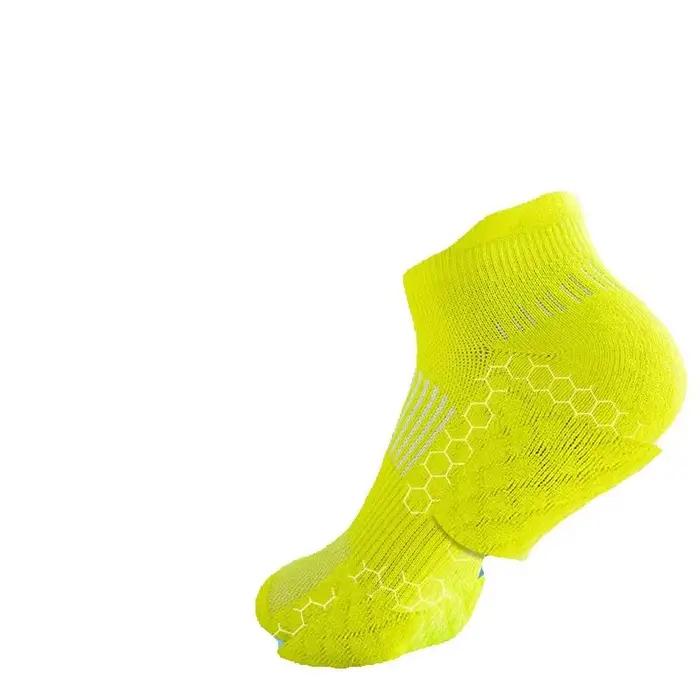Chaussettes de sport courtes respirantes et anti-odeur, avec semelle absorbante et massante, idéales pour le badminton et la course à pied
