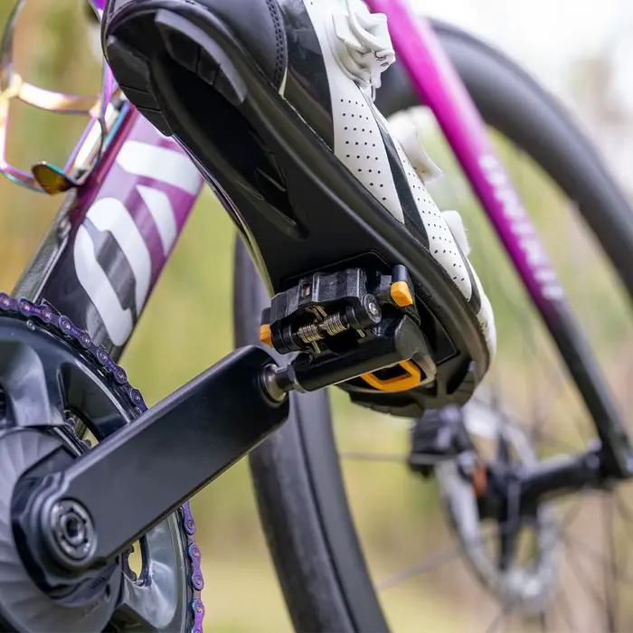 ONIRII PD-06 Vélo De Route Carbone Pédales De Verrouillage Vélo éventuelles D Autobloquant En Acier/Titane 6 Pédale Résistante avec Plaque De Verrouillage pour Route NOUVEAU