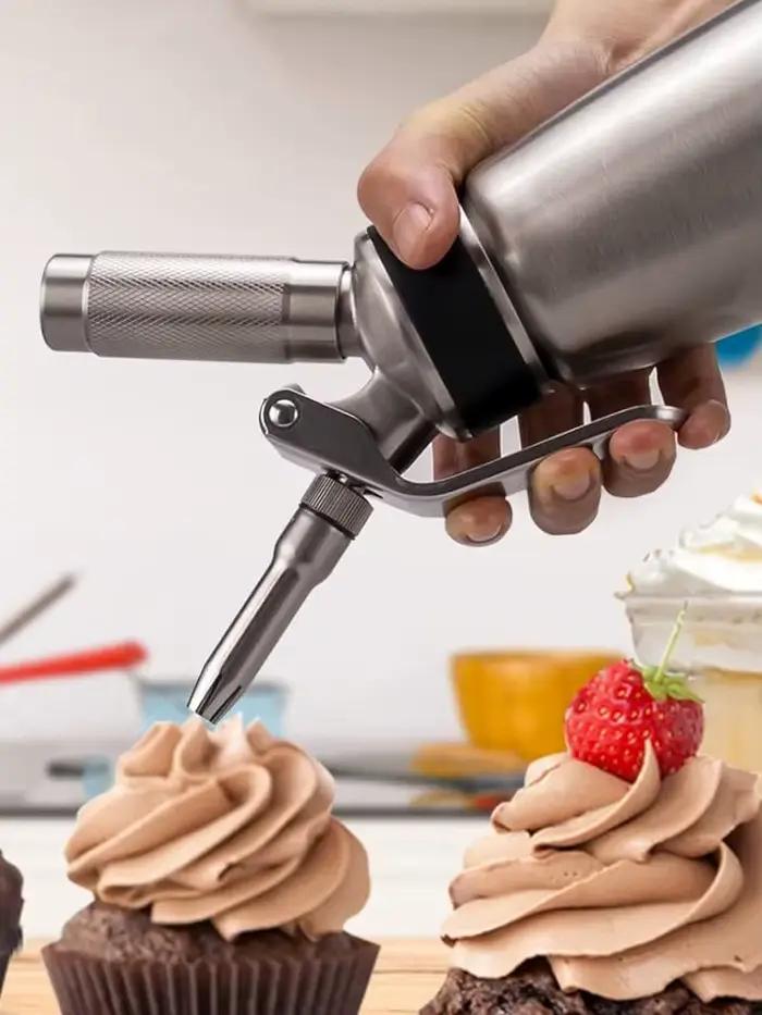 Distributeur de Crème Fouettée en Acier Inoxydable, Siphon avec 3 Embouts Décoratifs, 4 Embouts d'Injecteur, 1 Pinte