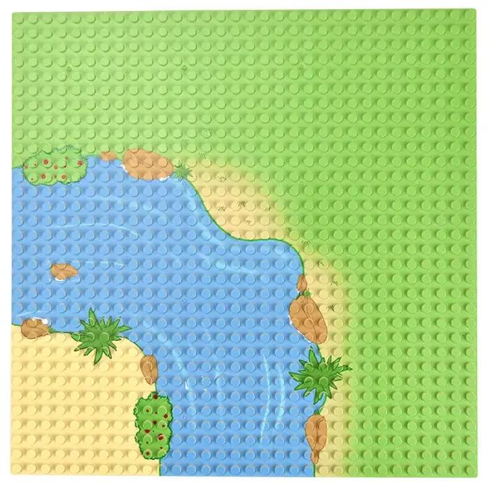 Grande plaque de base multicolore universelle compatible avec toutes les principales briques de construction, tuiles de terrain modulaires, rivières, montagnes, plages, construction