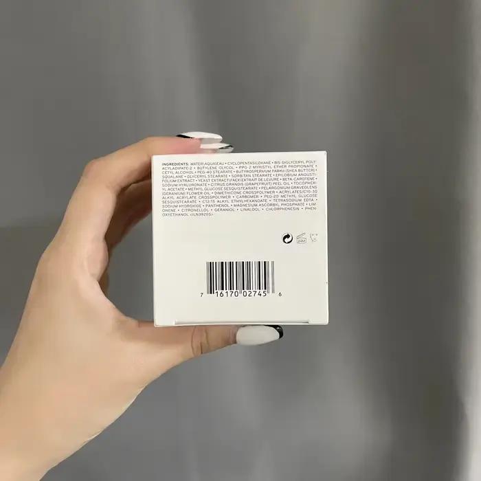 Base de maquillage vitaminée hydratante pour le visage