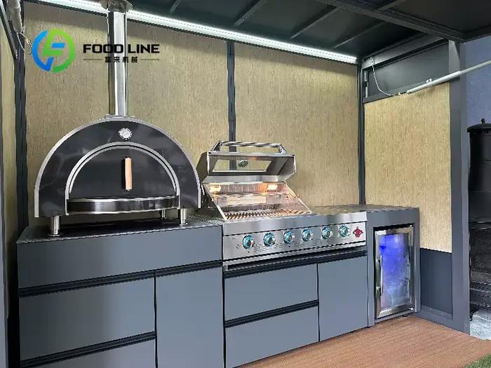 Cuisine extérieure pour barbecue avec abri et plan de travail spacieux pour une préparation facile des aliments