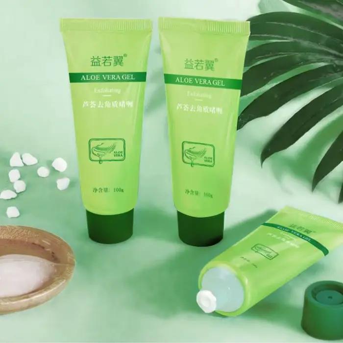 Gel exfoliant pour le visage à l'aloe vera