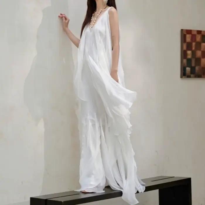 Robe longue blanche style jupe superposée à col en V, nouvelle collection printemps-été, taille haute, coupe trapèze, en polyester, idéale pour les anniversaires
