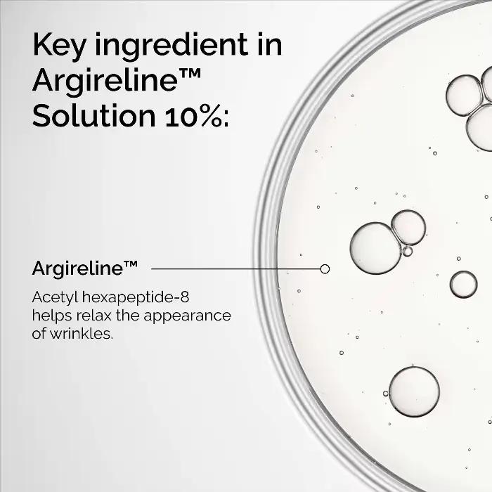 La solution Argireline 10% pour réduire les ridules améliore l'apparence des zones facelles sujettes pour développer des plis dynamiques