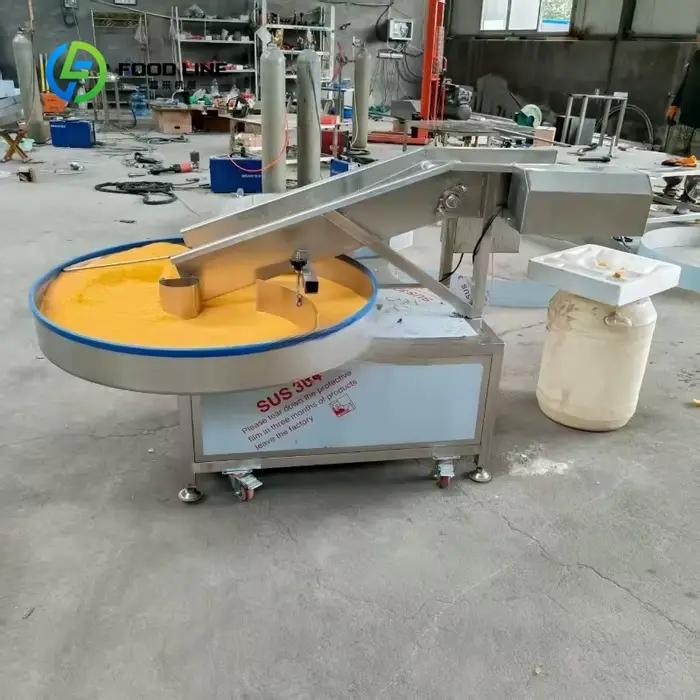 Machine de revêtement par poudrage personnalisée pour la farine de panure de poulet, le sucre, le sel et la transformation des arachides
