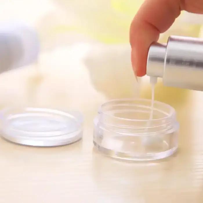 Pot de crème transparente pour échantillons